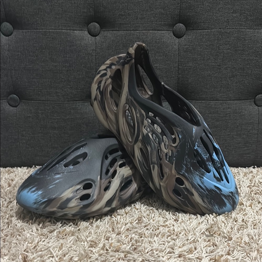 Yeezy Foam Runner “MX Cinder”